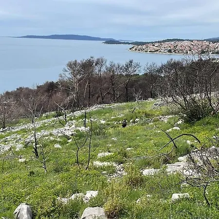 Beachfront With Pool - Myway Villa