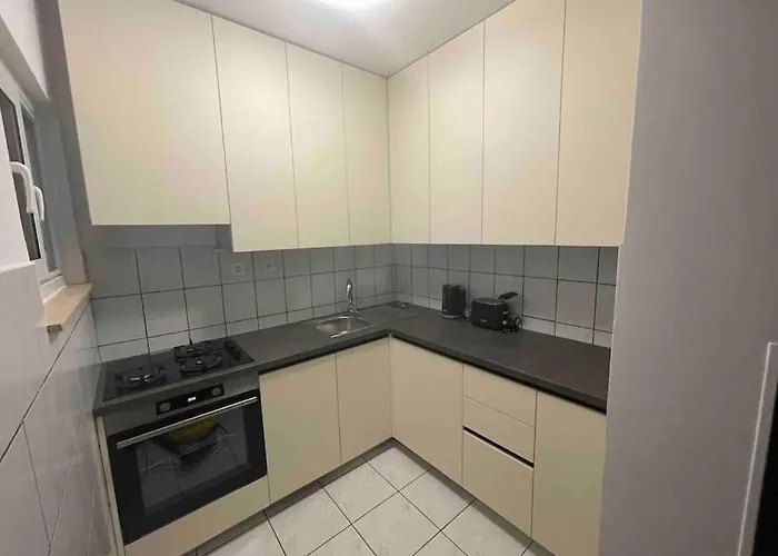 Villa Beachfront With Pool - Myway