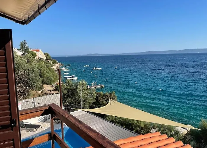 Villa Beachfront With Pool - Myway Trogir